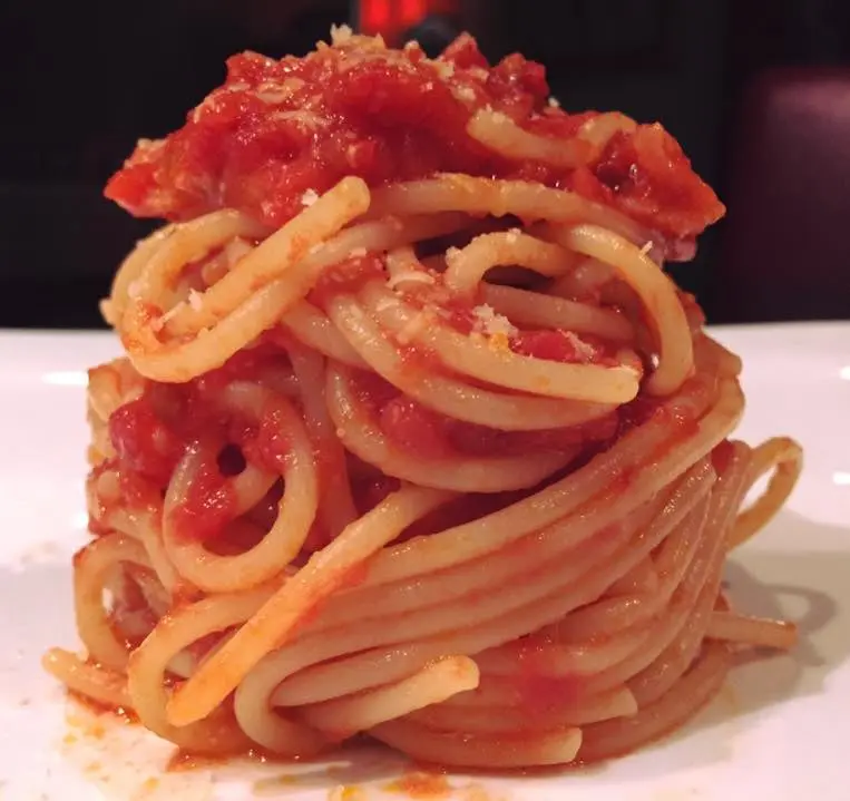 Classic spaghetti all’amatriciana